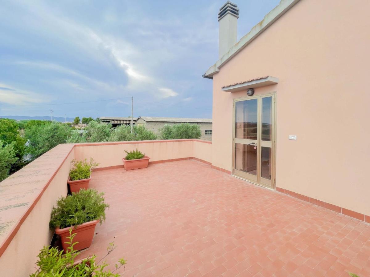 Villa In Campagna Tra Natura E Verde Монталто ди Кастро Екстериор снимка
