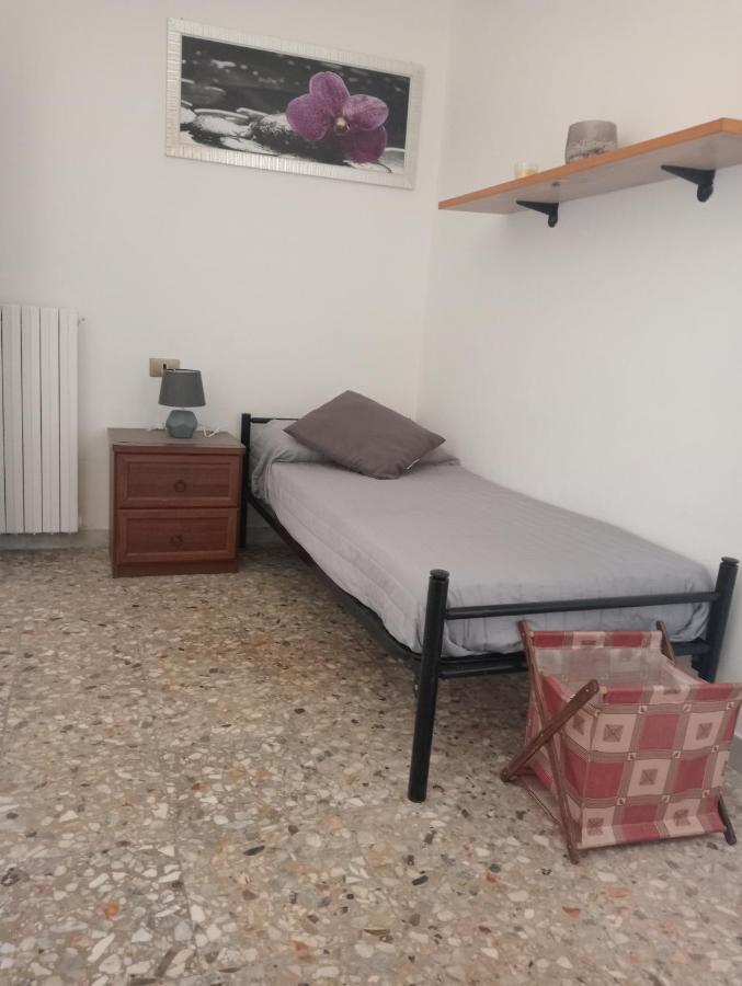 Villa In Campagna Tra Natura E Verde Монталто ди Кастро Екстериор снимка