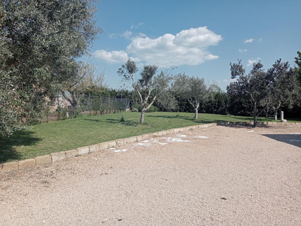 Villa In Campagna Tra Natura E Verde Монталто ди Кастро Екстериор снимка